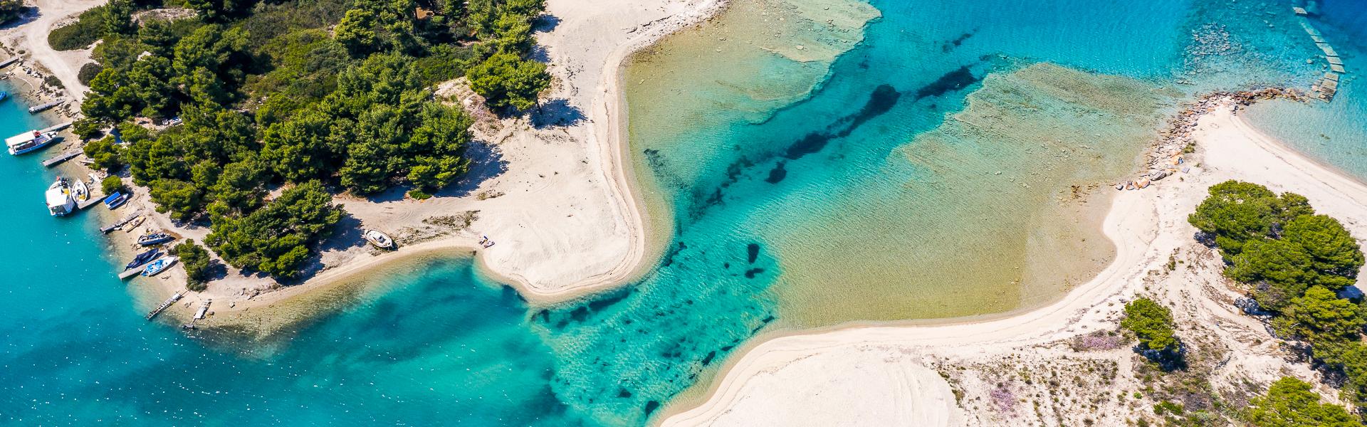 Blick auf die Lagune von Kassandra |  grzzl, iStockphoto.com / Chamleon