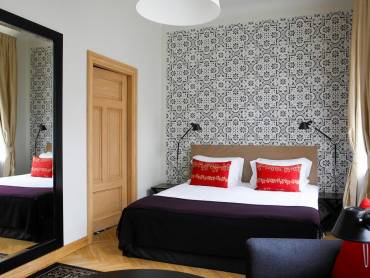 Neiburgs Hotel |  Neiburgs Hotel / Chamleon