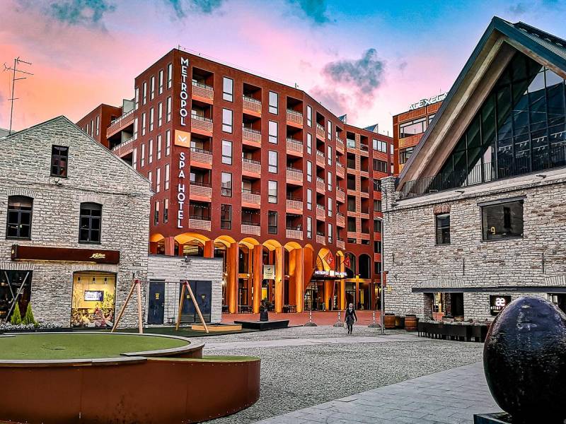 Metropol Spa |  Metropol Spa / Chamleon