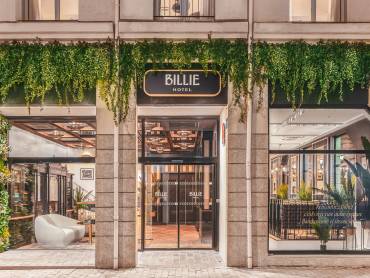Billie Hotel Aussenansicht |  Billie Hotel / Chamleon
