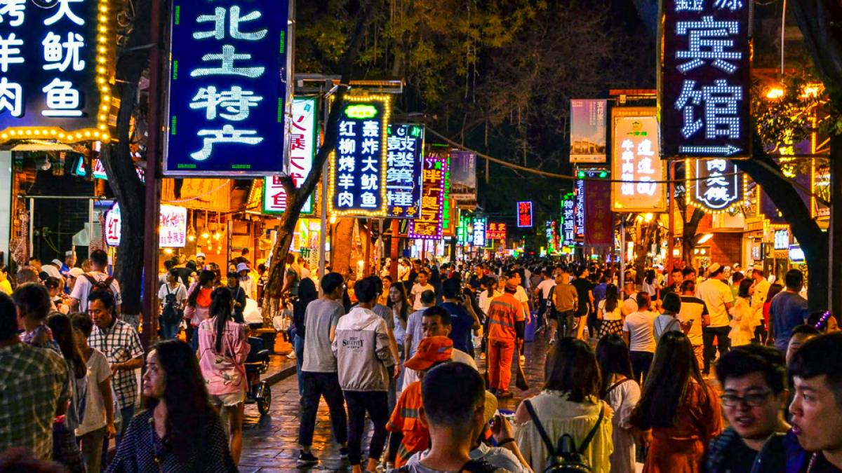 Xi’an am Abend | © Kunal Kalra, Unsplash / Chamäleon Xi’an am Abend | © Kunal Kalra, Unsplash / Chamäleon