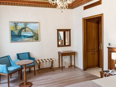 Hotelzimmer | © Lazaros Giotis, Hotel Argjito / Chamäleon Hotelzimmer | © Lazaros Giotis, Hotel Argjito / Chamäleon