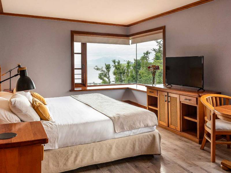 Hotel Puelche  |  Hotel Puelche / Chamleon