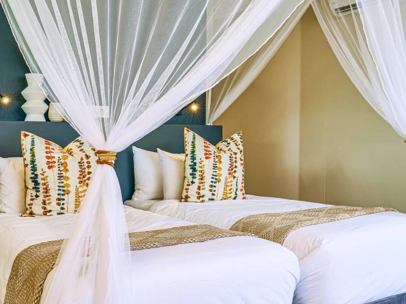 Etosha Omusati Lodge Room |  Roy van der Merwe, Etosha Omusati Lodge / Chamleon