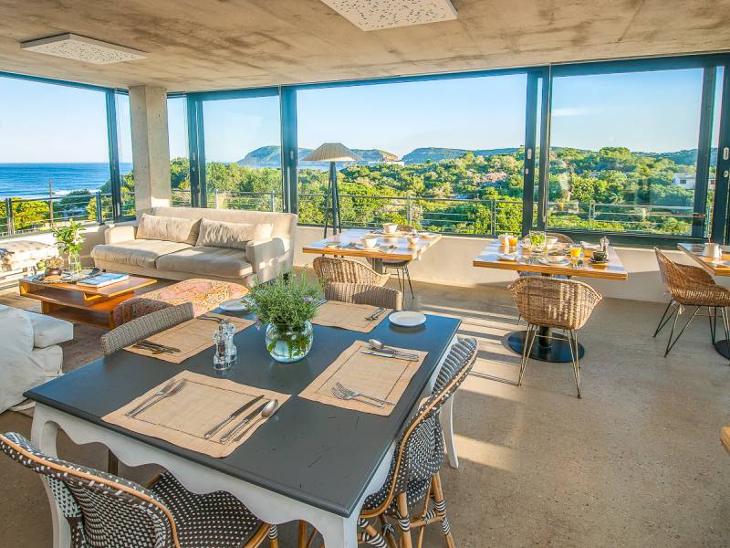 Christiana Lodge Dining |  Christiana Lodge / Chamleon