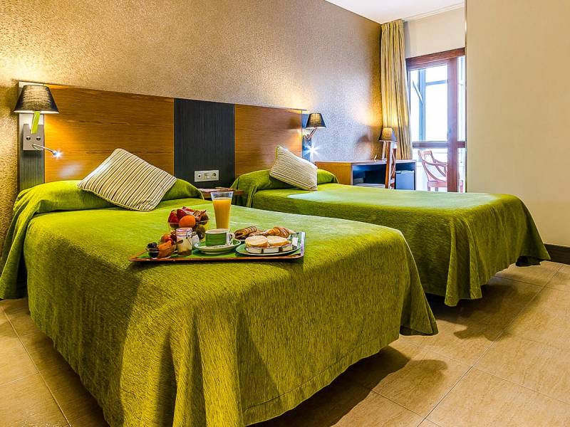 Hotel Regio in Cadiz |  Hotel Regio / Chamleon
