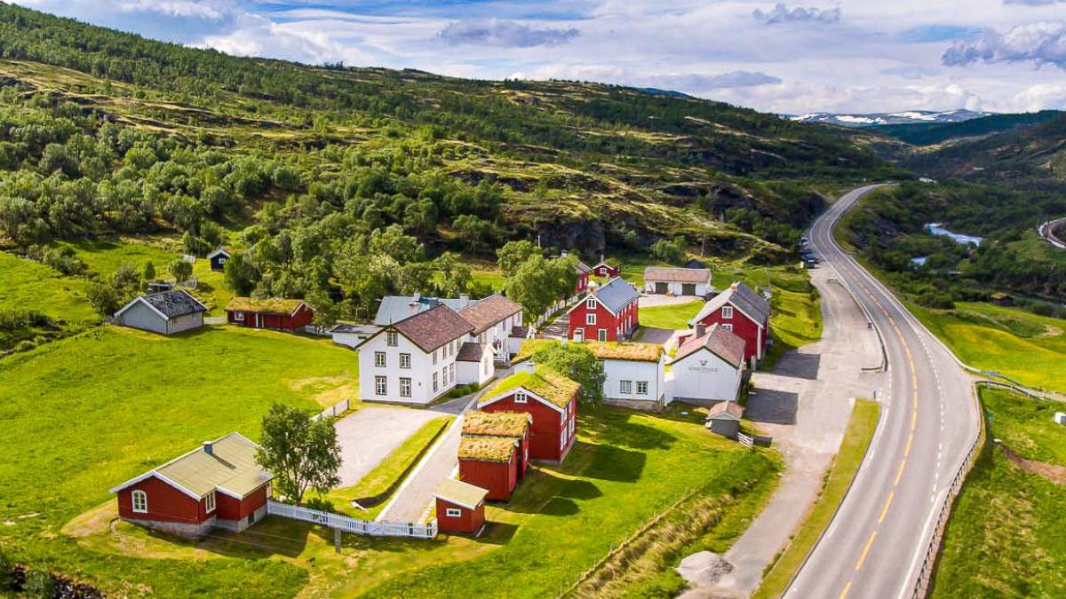 Kongsvold Fjeldstue |  Kongsvold Fjeldstue / Chamleon